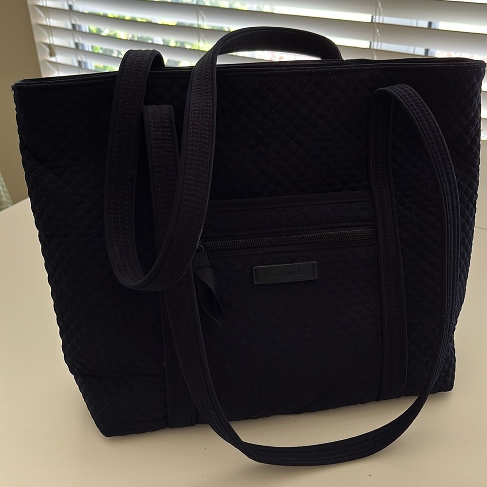 Genuine Vera Bradley zip-top tote purse
